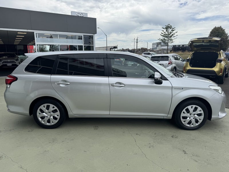 2019 Toyota Corolla Fielder 1.5 Hybrid Automati... image 5