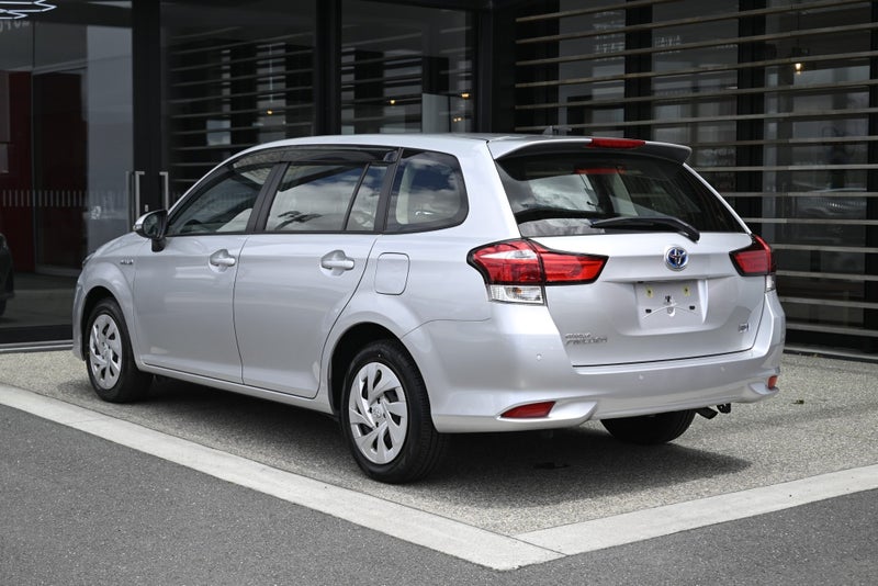 2019 Toyota Corolla Fielder 1.5 Hybrid FWD Wagon image 2