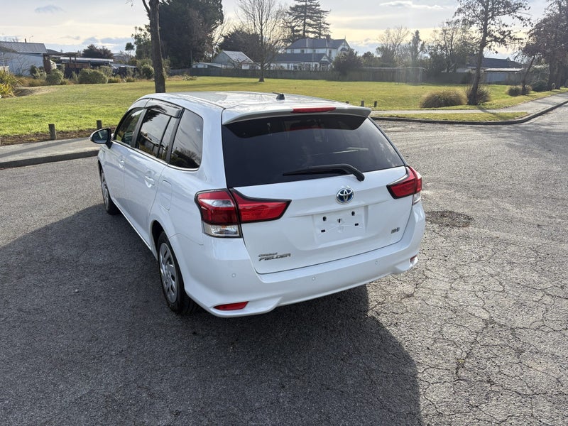 2019 Toyota Corolla Fielder 1.5 Hybrid G 5 Dr W... image 2