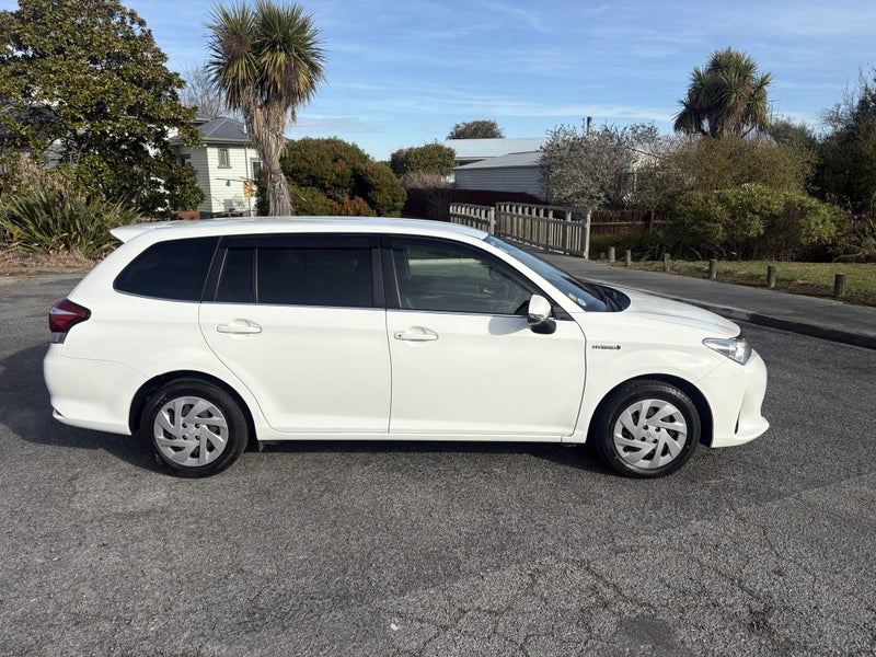 2019 Toyota Corolla Fielder 1.5 Hybrid G 5 Dr W... image 3