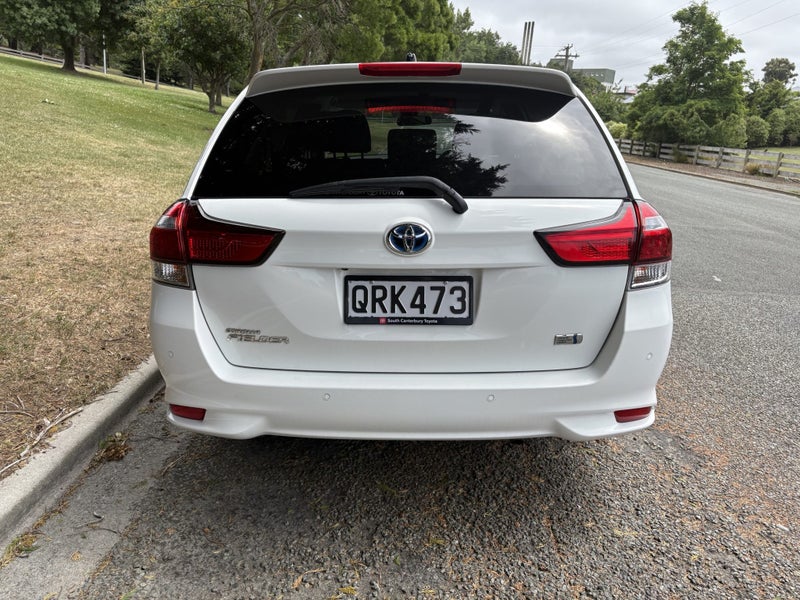 2019 Toyota Corolla Fielder 1.5 Hybrid G 5 Dr W... image 5