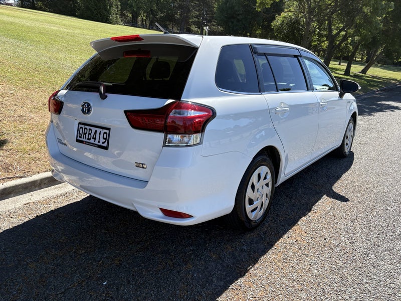 2019 Toyota Corolla Fielder 1.5 Hybrid G 5 Dr W... image 4