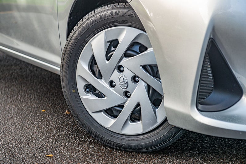 2019 Toyota Corolla Fielder 1.5 Hybrid Wagon image 4