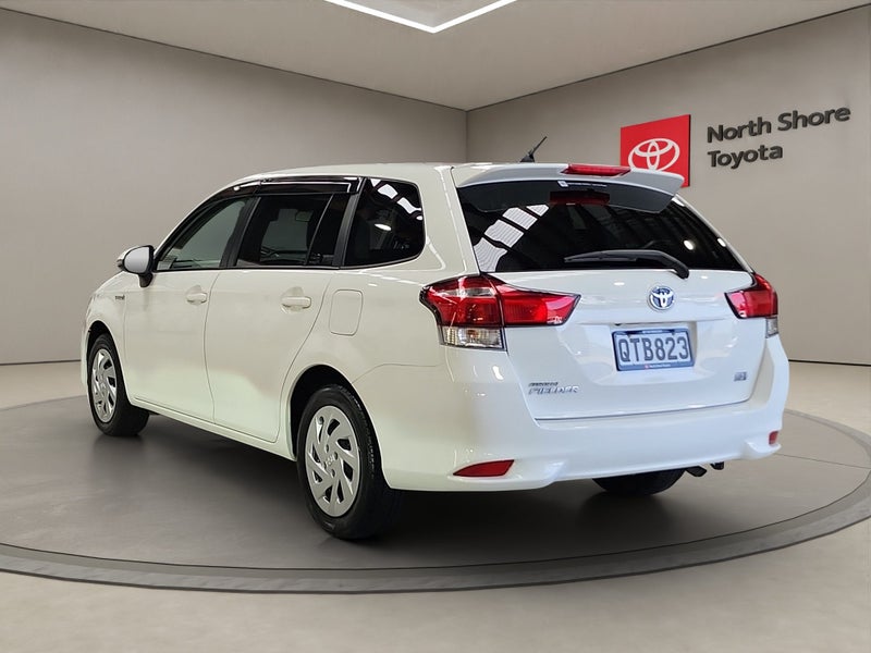2019 Toyota Corolla Fielder 1.5 L Hybrid 2WD Wagon image 5