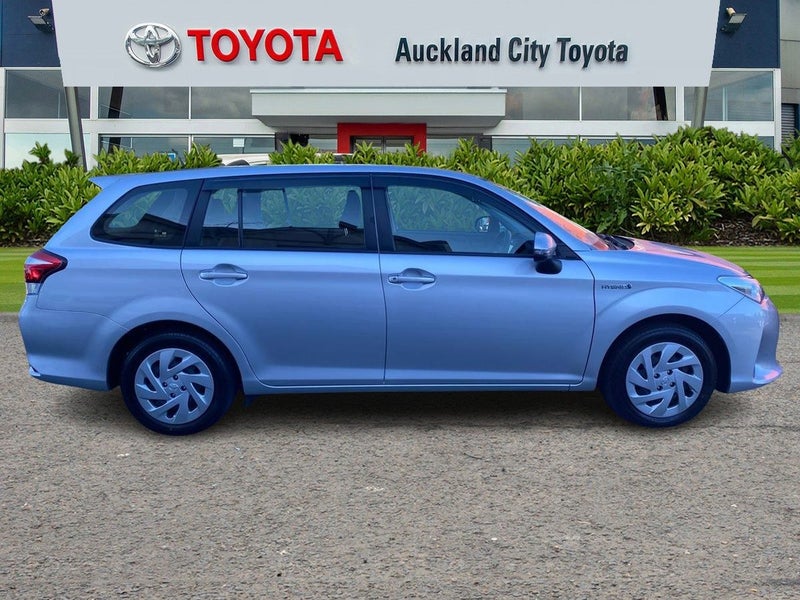 2019 Toyota Corolla Fielder 1.5 Ltr Hybrid image 5