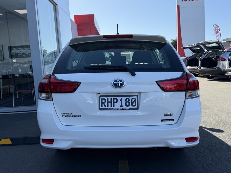 2019 Toyota Corolla Fielder 1.5P Hybrid Auto image 4