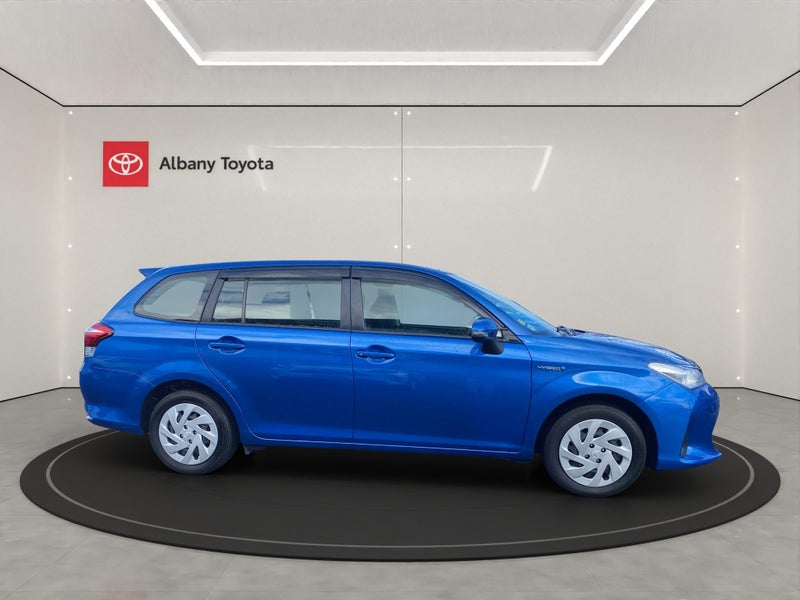 2019 Toyota Corolla Fielder image 2
