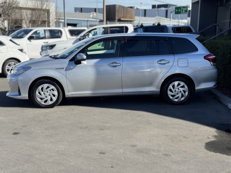2019 Toyota Corolla Fielder Hybrid G, Push Start image 4