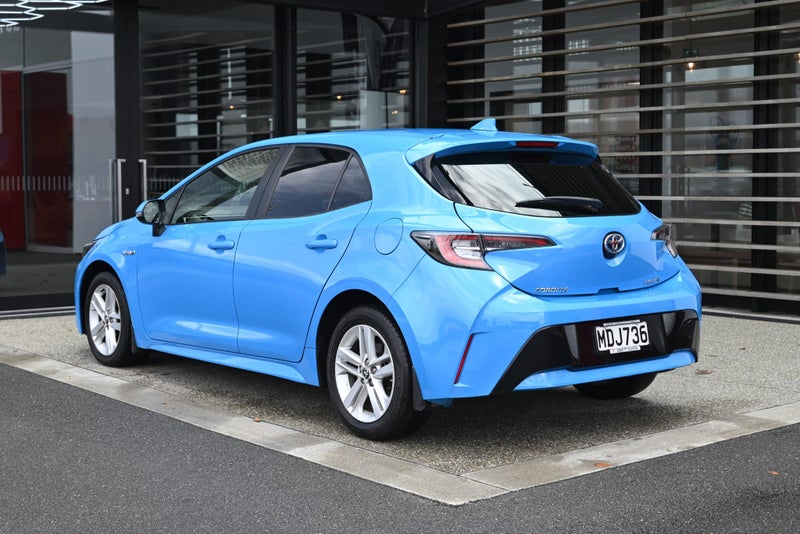 2019 Toyota Corolla GX 1.8 Petrol Hybrid FWD Ha... image 2