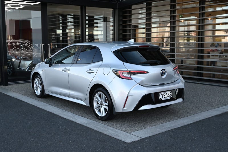 2019 Toyota Corolla GX 1.8 Petrol Hybrid FWD Ha... image 2