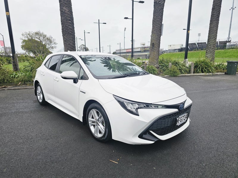 2019 Toyota Corolla GX 1.8P Automatic Hybrid SU... image 1