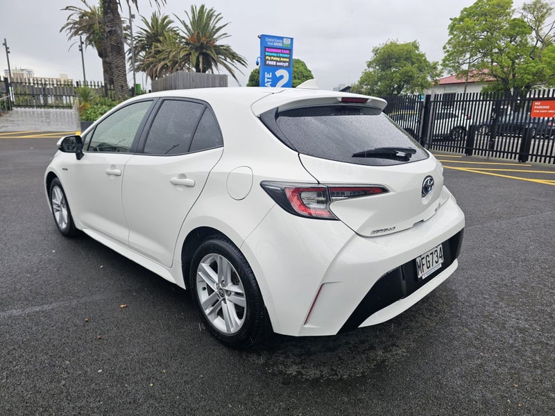2019 Toyota Corolla GX 1.8P Automatic Hybrid SU... image 5