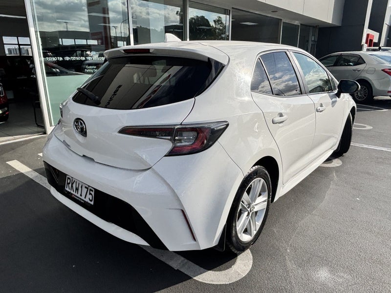 2019 Toyota Corolla GX 2.0 PETROL ECONOMICAL HATCH image 3