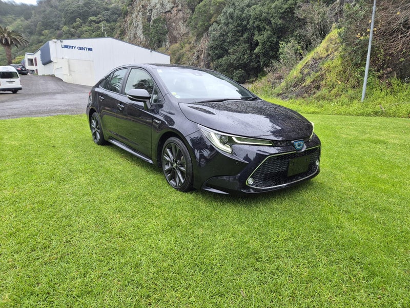 2019 Toyota Corolla Hybrid 1.8 Sedan image 3