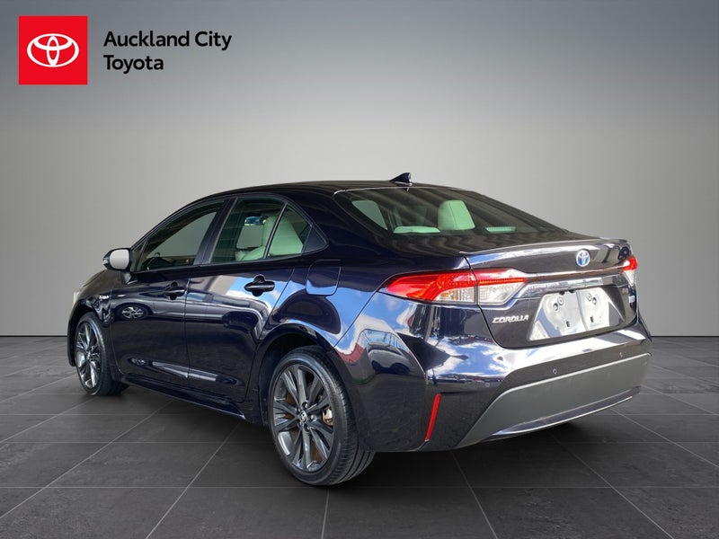 2019 Toyota Corolla Hybrid 1.8 Sedan 4 Dr CVT 2WD image 5