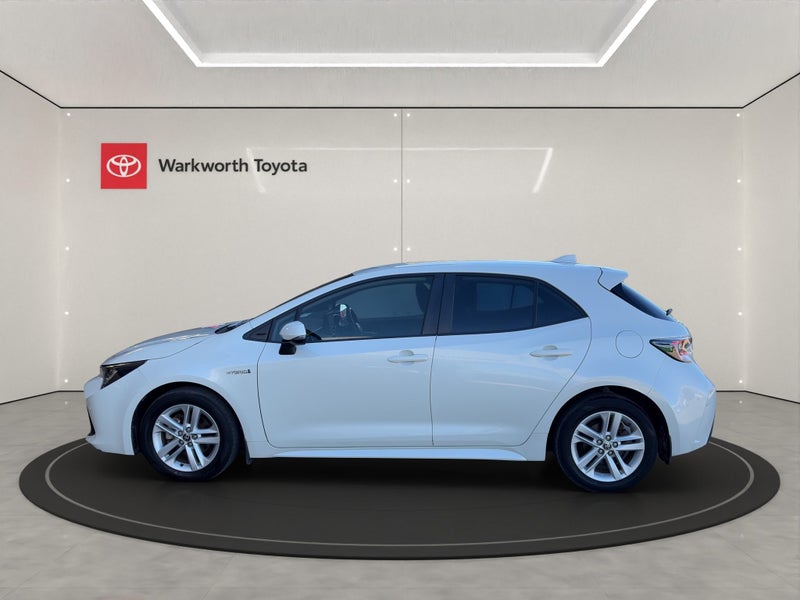 2019 Toyota Corolla Hybrid image 2