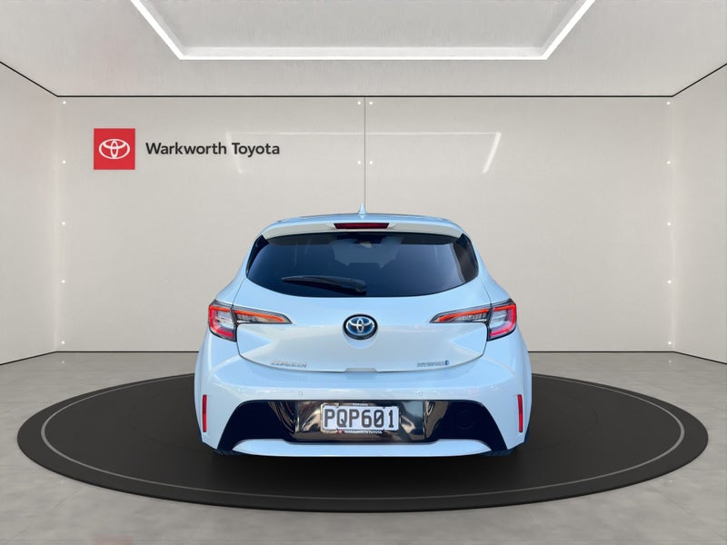 2019 Toyota Corolla Hybrid image 3