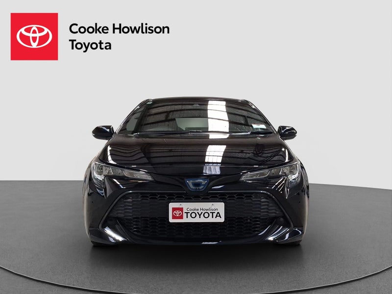 2019 Toyota Corolla Hybrid Hatchback image 2