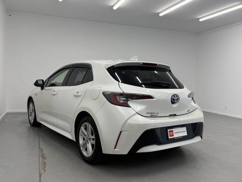 2019 Toyota Corolla Sport 1.8 Hybrid image 2