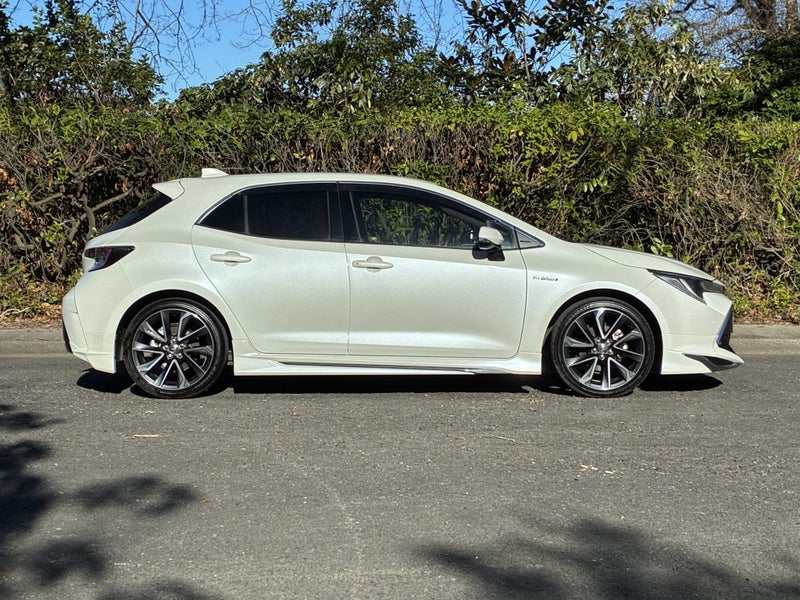 2019 Toyota Corolla Sport 1.8 Hybrid G (ZWE211H... image 2