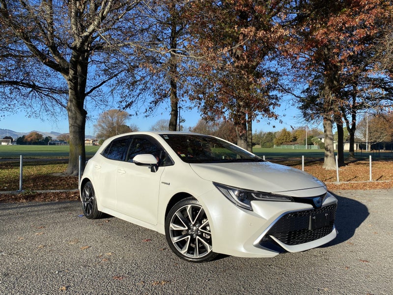 2019 Toyota Corolla Sport 1.8L Hybrid image 1