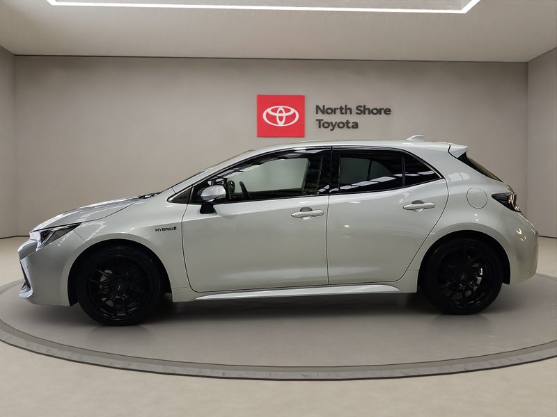 2019 Toyota Corolla Sport 1.8L Hybrid G FWD Hat... image 4