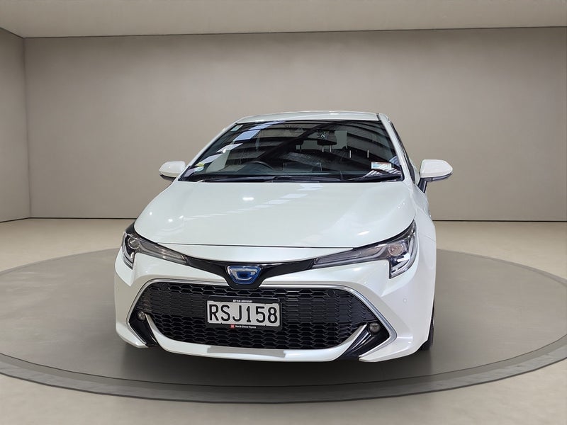 2019 Toyota Corolla Sport 1.8L Hybrid G FWD Hat... image 2