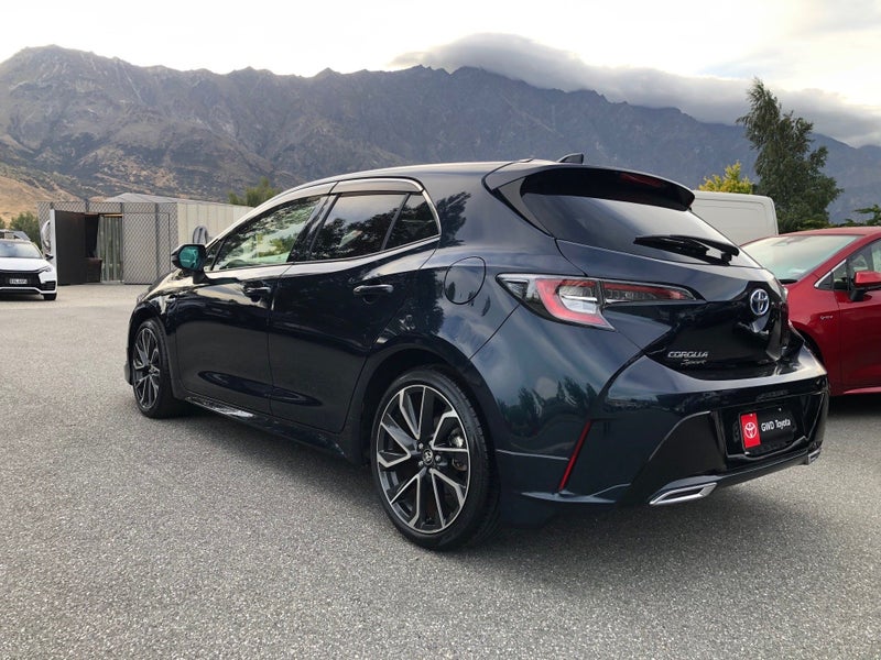 2019 Toyota Corolla Sport G Z Hybrid image 4
