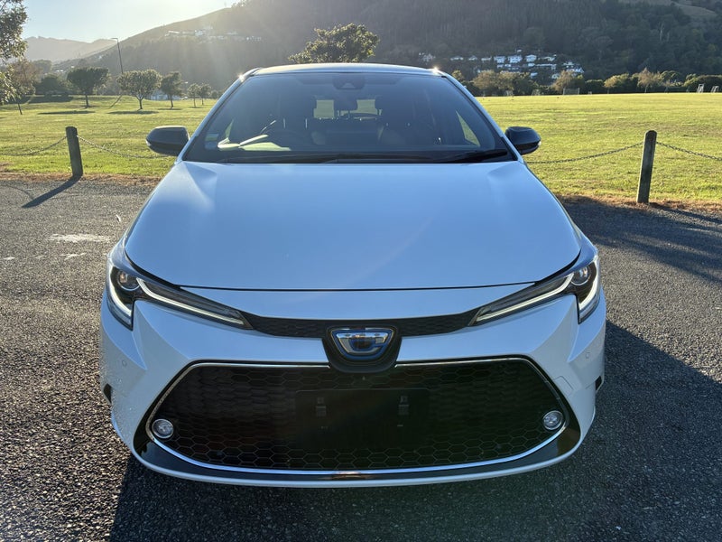 2019 Toyota Corolla Touring 1.8 Hybrid Wagon 4WD image 2