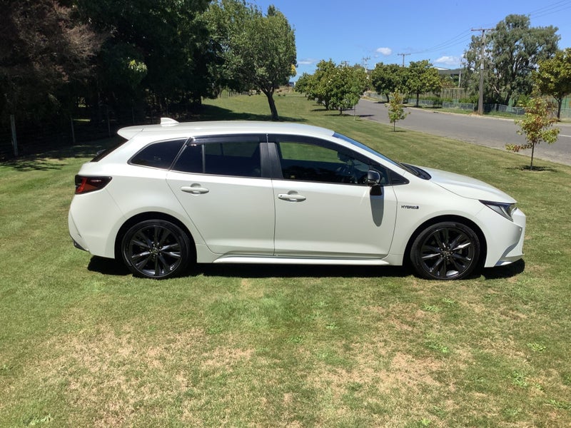 2019 Toyota Corolla Touring 1.8 Hybrid WXB image 4
