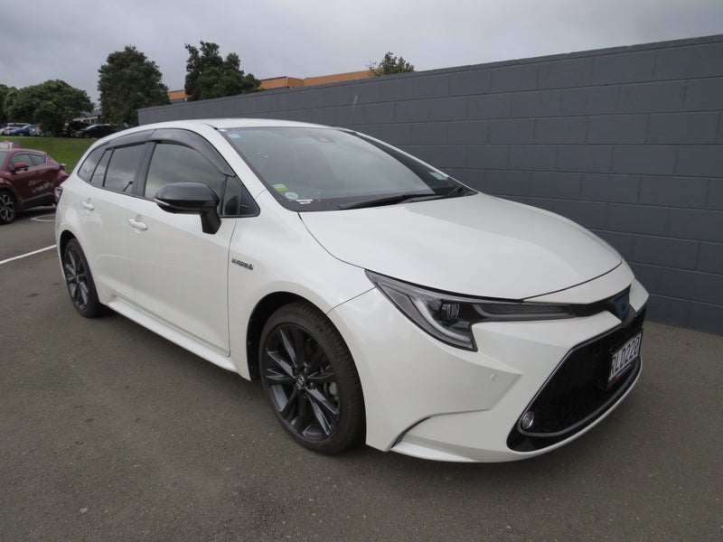 2019 Toyota Corolla Touring 1.8 Hybrid WxB 5 image 2
