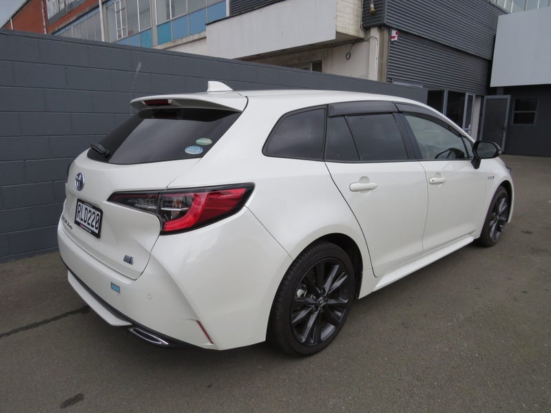 2019 Toyota Corolla Touring 1.8 Hybrid WxB 5 image 5