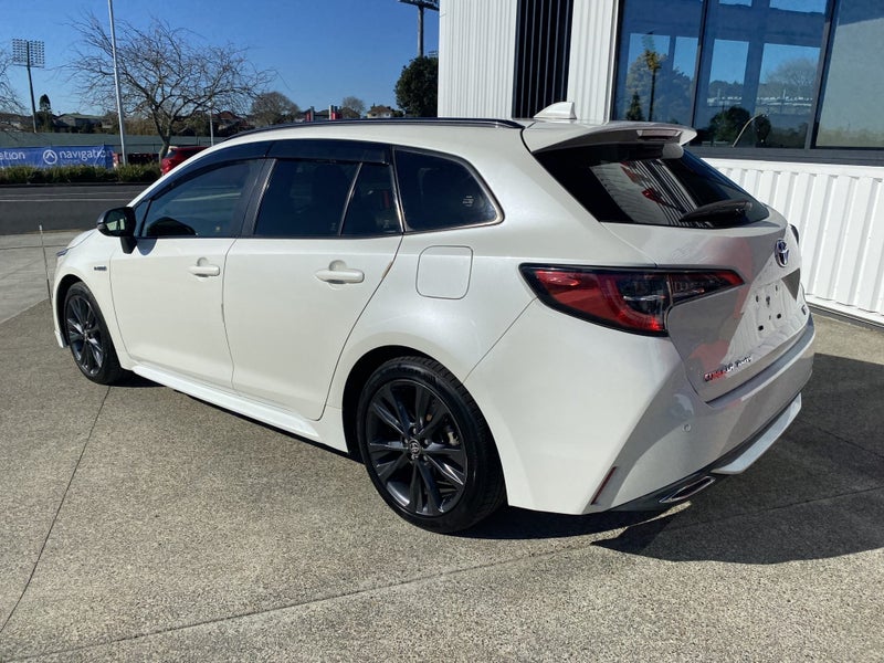 2019 Toyota Corolla Touring 1.8 Hybrid WxB 5 Dr... image 3