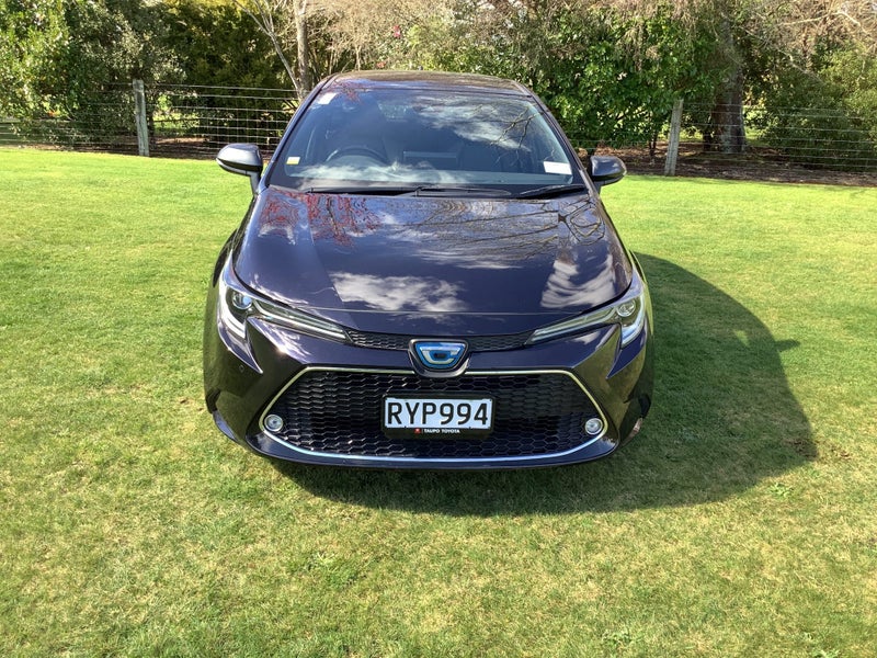 2019 Toyota Corolla WxB Touring Wagon 1.8L Hybr... image 3