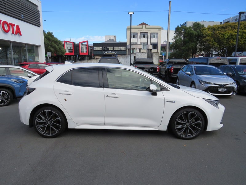 2019 Toyota Corolla ZR 1.8P HV CVT FWD image 3