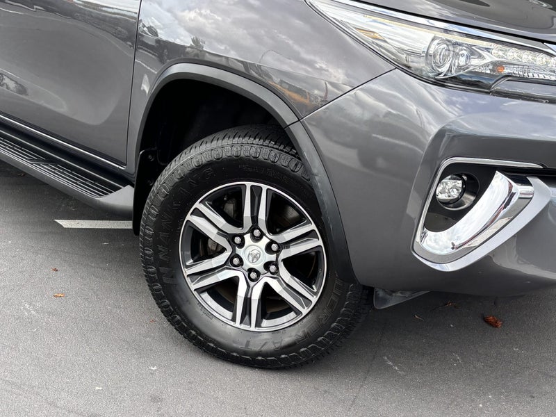 2019 Toyota Fortuner 4WD GXL 2.8 DIESEL FAMILY SUV image 5