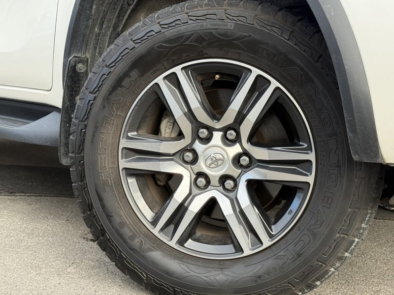 2019 Toyota Fortuner 4WD GXL 2.8DT SUV image 3