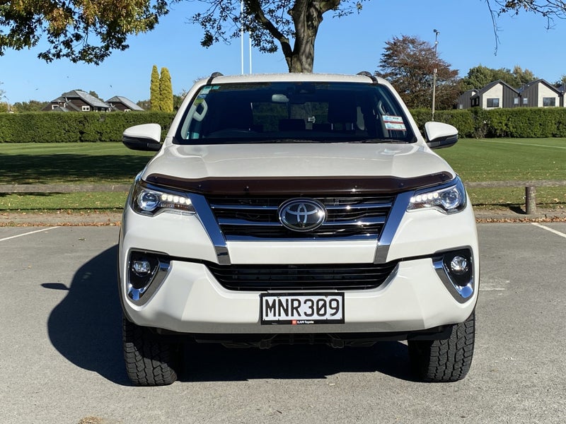 2019 Toyota Fortuner GXL 2.8DT 6AT 4WD 7 Seater image 2