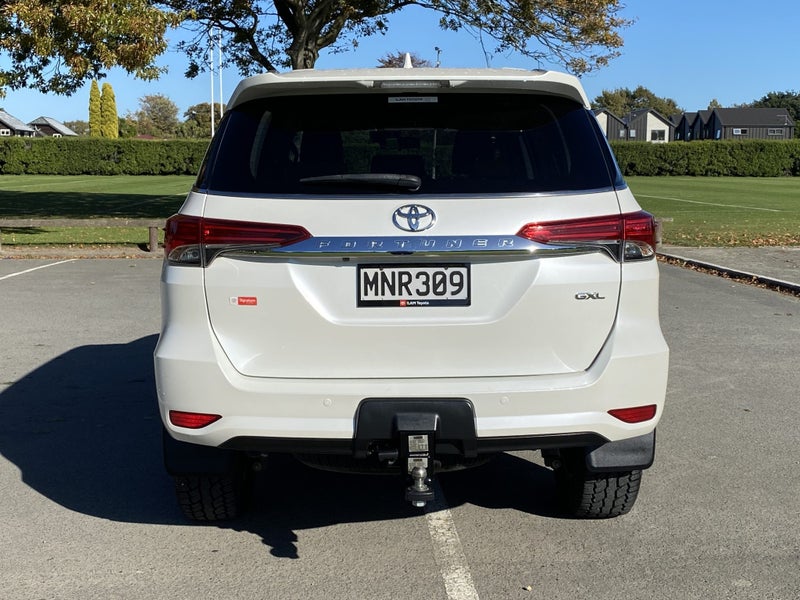 2019 Toyota Fortuner GXL 2.8DT 6AT 4WD 7 Seater image 4