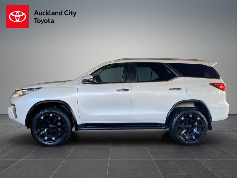 2019 Toyota Fortuner GXL 2.8DT 6AT 4WD WG/5D/7S image 4