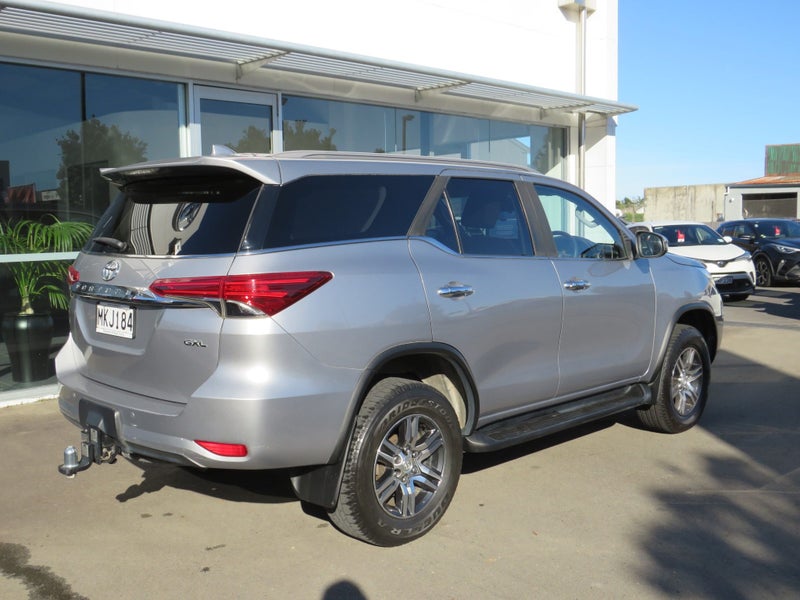 2019 Toyota Fortuner GXL 2.8DT 6AT 4WD WG/5D/7S image 5