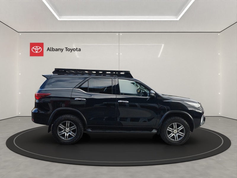 2019 Toyota Fortuner GXL 2.8DT 6AT 4WD WG/5D/7S... image 2