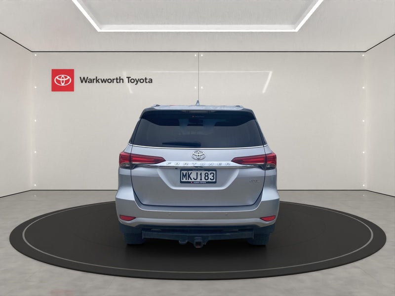 2019 Toyota Fortuner GXL 2.8DT 6AT 4WD WG/5D/7S... image 4