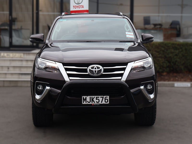 2019 Toyota Fortuner GXL 2.8L Turbo Diesel 4WD SUV image 2