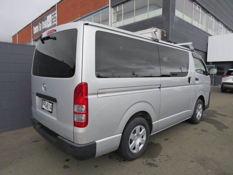 2019 Toyota Hiace 2.8 Auto image 5