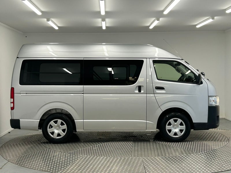 2019 Toyota Hiace 2.8D Hi-Roof image 2