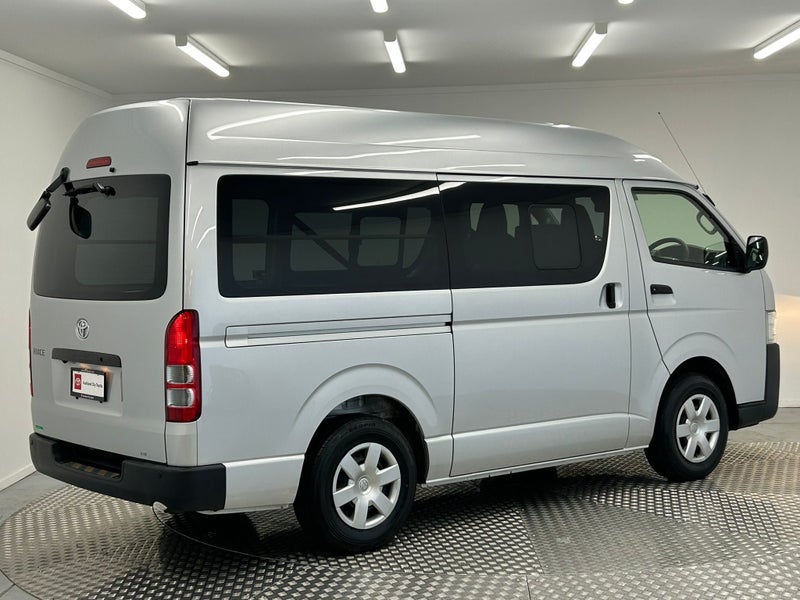 2019 Toyota Hiace 2.8D Hi-Roof image 3