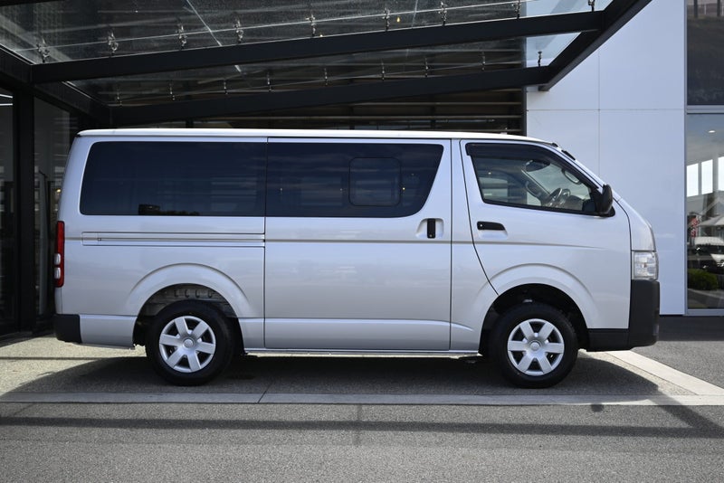2019 Toyota Hiace DX 2.8 Turbo Diesel 2WD Van image 5