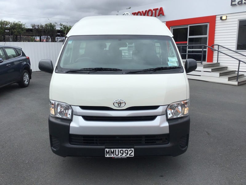2019 Toyota Hiace MINIBUS RWD 3.0TD VAN - 12 Se... image 2