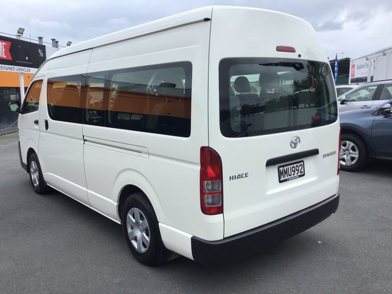 2019 Toyota Hiace MINIBUS RWD 3.0TD VAN - 12 Se... image 5